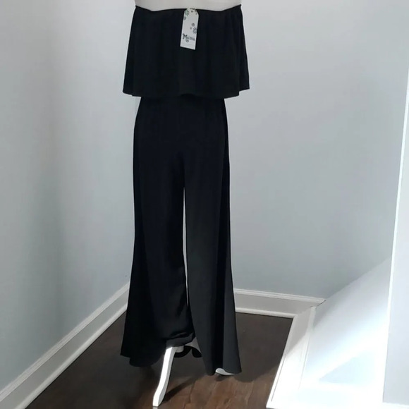 Show Me Your MuMu Off Shoulder Jumpsuit Sz S - Picture 9 of 10